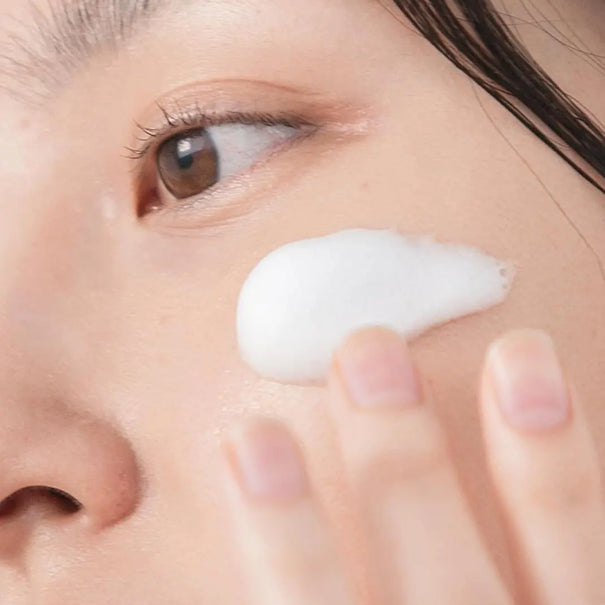 CELIMAX Derma Nature Relief Madecica pH Balancing Foam Cleansing Celimax